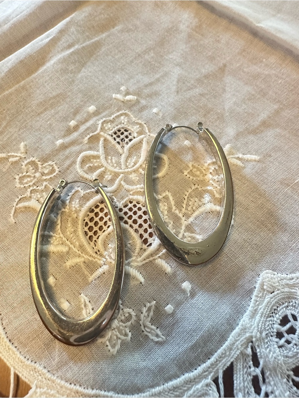 Vintage 90s Silver Tone Tapered Oval Hoop Earrings Chunky Statement